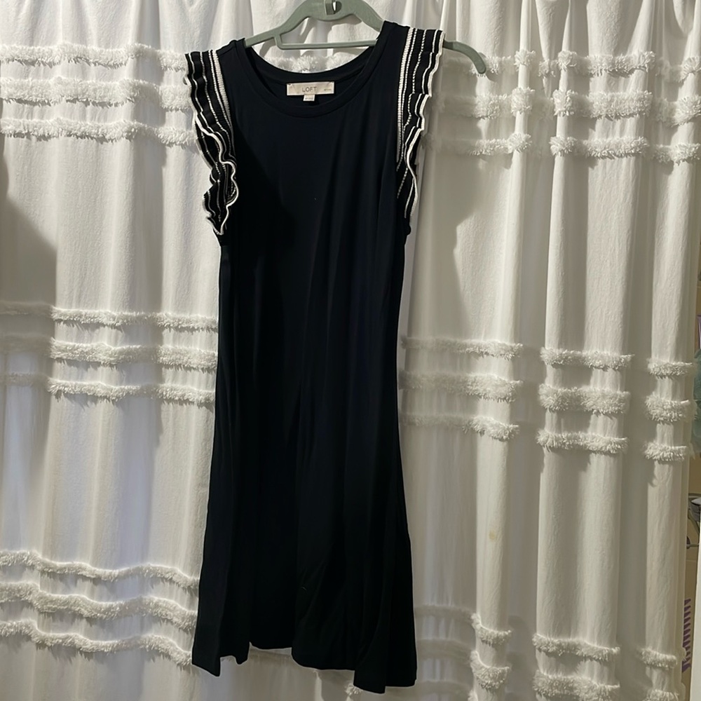 Loft Black Sleeveless Swing Dress XSP